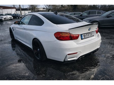 2016 BMW M4 - thumbnail 4