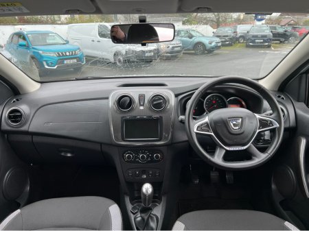 2020 Dacia Sandero STEPWAY SIGNATURE BLUE 4DR €14,950 thumbnail