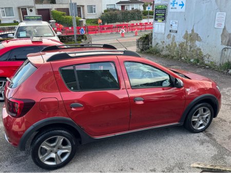 2018 Dacia Sandero Stepway STEPWAY SIGNATURE 1.5 DCI 90 P €9,900 thumbnail