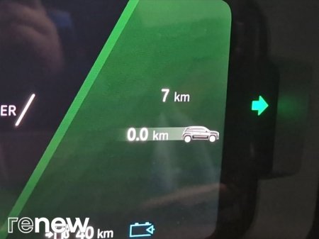 2026 Renault 4 Techno 52kWh 150hp €35,495 thumbnail