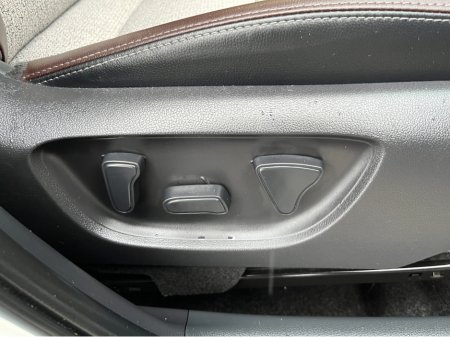 2021 Toyota Yaris Cross Z HYBRID AUTOMATIC 1.5 PETROL //HIGH SPEC//HALF LEATHER HEATED SEATS//HEATED STEERING WHEEL//360 PARKING CAMERAS// €22,950 thumbnail