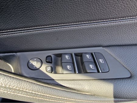 2022 BMW 5 Series - thumbnail 23