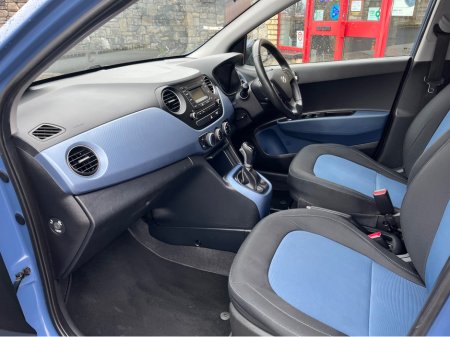 2018 Hyundai i10 AUTOMATIC   DELUXE  1 OWNER thumbnail