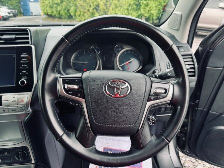 2023 Toyota Landcruiser *NO VAT* LAND CRUISER LWB COMMERCIAL AUTO 4DR €51,999 thumbnail