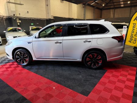 2017 Mitsubishi Outlander - thumbnail 10