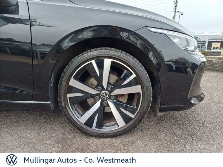 2024 Volkswagen Golf GOLF STYLE 1.5 TSI 150HP €33,950 thumbnail