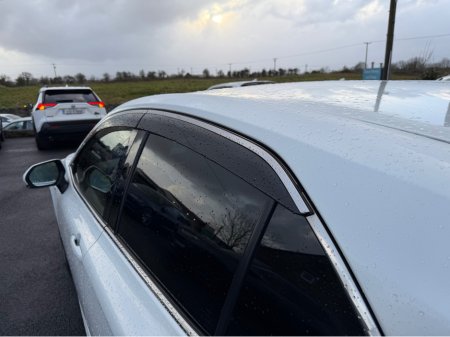 2020 Toyota Camry - thumbnail 13