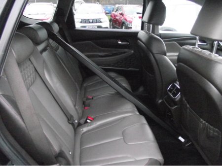 2019 Hyundai Santa Fe 2.2CRDI 4WD EXECUTIVE PLUS 5DR €23,500 thumbnail