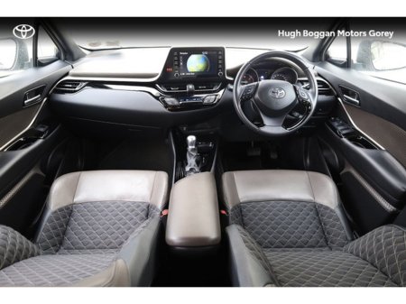 2022 Toyota C-HR HYBRID SOL 4DR AUTO €26,950 thumbnail