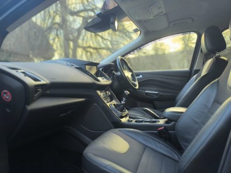 2016 Ford Kuga - thumbnail 30