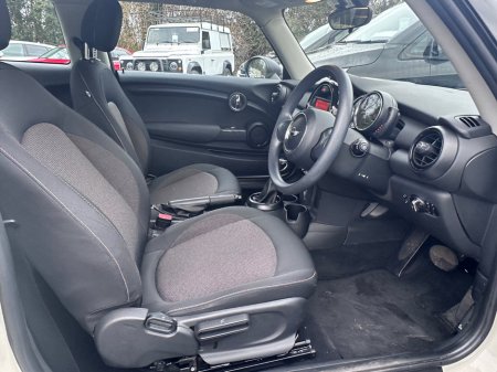 2015 MINI Hatch Cooper S Auto €11,950 thumbnail