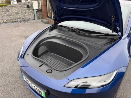 2025 Tesla Model 3 - thumbnail 28