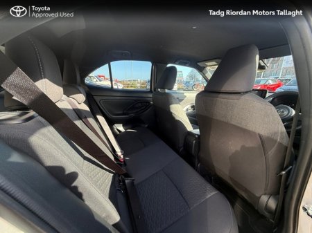 2023 Toyota Yaris Cross - thumbnail 9