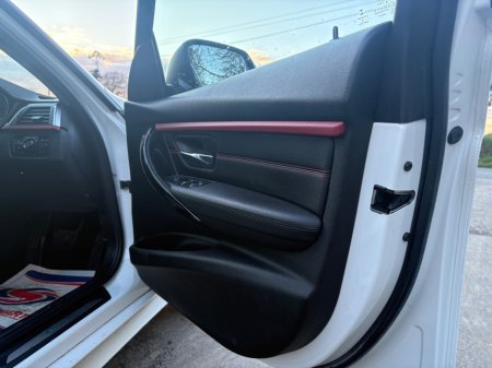 2016 BMW 3 Series - thumbnail 19