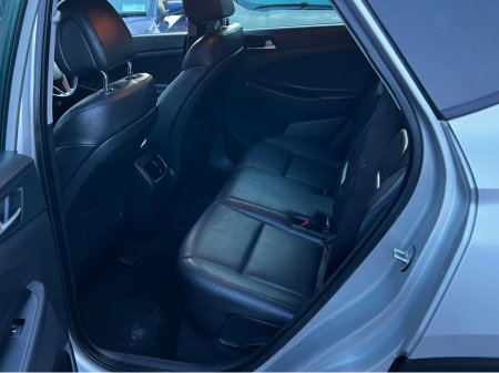 2017 Hyundai Tucson 1.7 EXECUTIVE 5DR €11,995 thumbnail