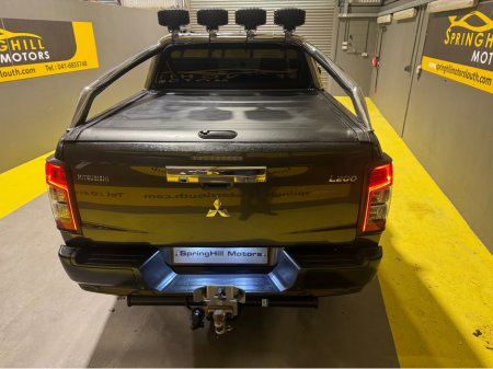 2020 Mitsubishi L200 BARBARIAN X 150PS  2.3 DI-D CR 4 WORK €27,950 thumbnail