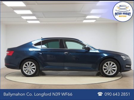 2022 Skoda Superb - photo 4