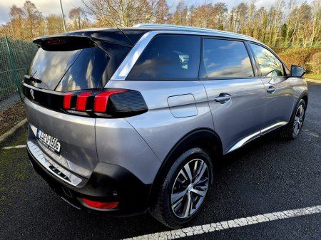 2023 Peugeot 5008  €29,999 thumbnail