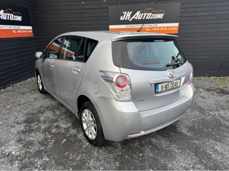 2011 Toyota Corolla Verso 2.0 D-4D LUNA 7 SEATER €5,495