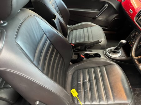 2015 Volkswagen Beetle €11950! 2015 VOLKSWAGEN BEETLE DESIGN LEATHER PACKAGE 1.2 AUTOMATIC / HEATED SEATS / PADDLE SHIFTERS €11,950 thumbnail