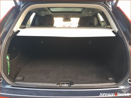 2024 Volvo XC60 T6 350hp AWD PHEV Plus Dark (Three Year Volvo Selekt Warranty + Two Year Volvo Service Plan) €56,900 thumbnail