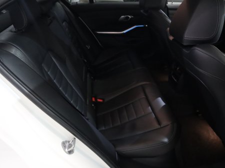 2022 BMW 3 Series *14* M SPORT AUTO €30,900 thumbnail