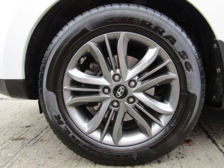 2015 Hyundai ix35 1.7 Executive 4DR €8,950 thumbnail