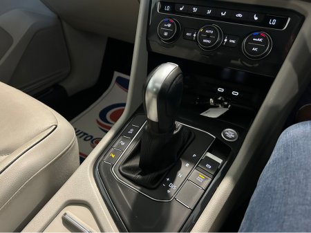 2021 Volkswagen Tiguan - thumbnail 6