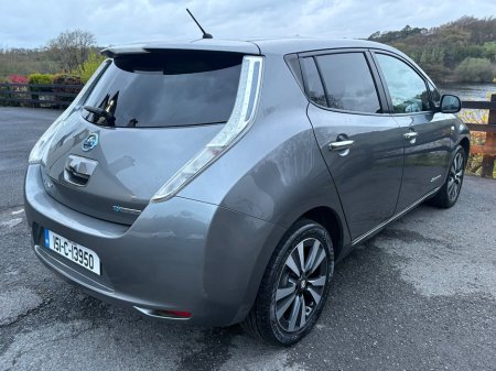 2015 Nissan Leaf - thumbnail 12