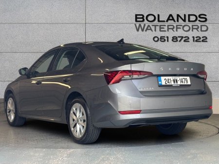 2024 Skoda Octavia - thumbnail 2
