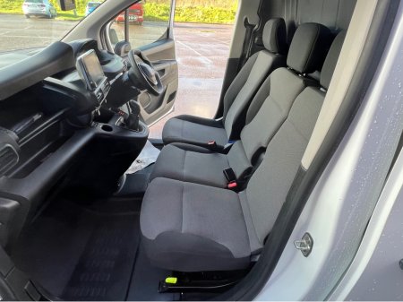 2020 Peugeot Partner PROF PLUS 1.5 BLUE HDI 100 3DR €8,900 thumbnail