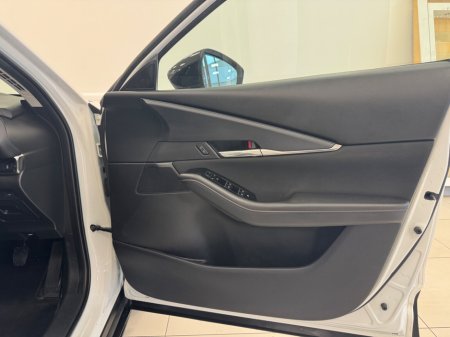 2022 Mazda CX-30 2.0P MHEV 122ps HOMURA €23,500 thumbnail