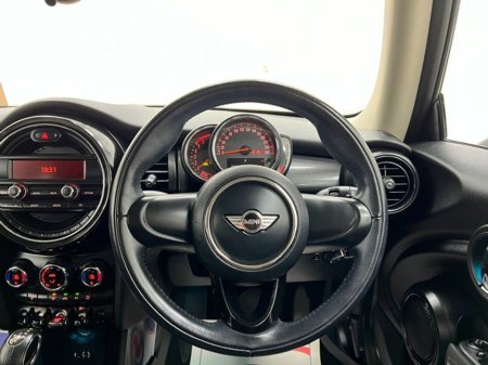 2017 MINI Cooper D - thumbnail 25