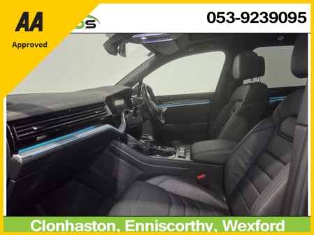 2022 Volkswagen Touareg - thumbnail 4