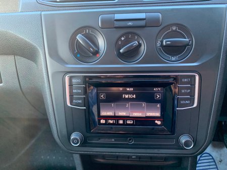 2016 Volkswagen Caddy Maxi 2.0 TDI 102 BHP // NO VAT // 05/26 CVRT // GREAT CONDITION // €6,950 thumbnail