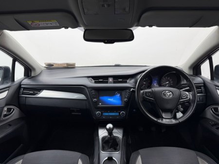 2015 Toyota Avensis - thumbnail 7