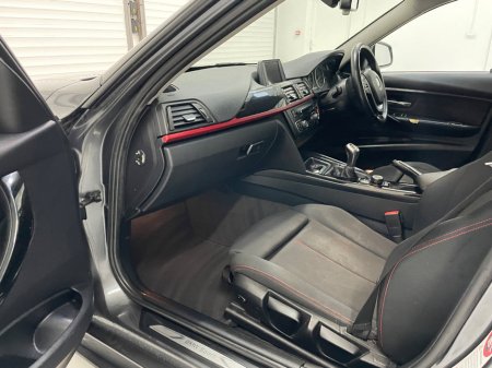 2014 BMW 3 Series 318D SPORT €9,995 thumbnail