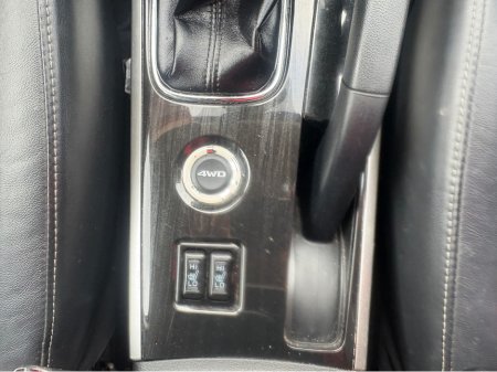 2018 Mitsubishi Outlander - thumbnail 12