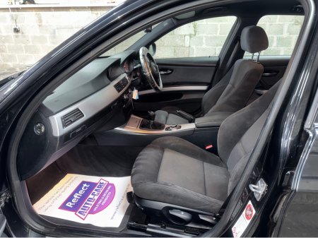 2011 BMW 3 Series - thumbnail 8