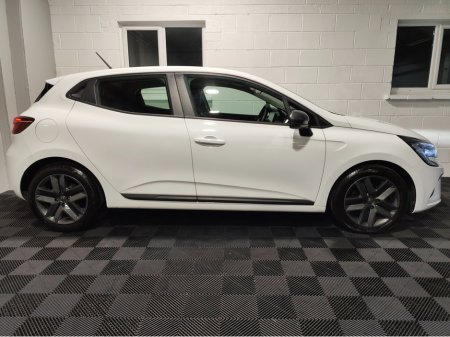 2022 Renault Clio - thumbnail 10