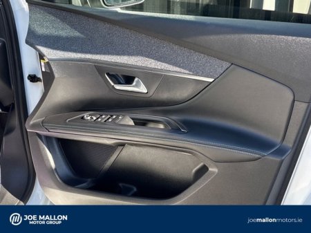 2023 Peugeot 5008 - thumbnail 16