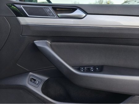 2021 Volkswagen Passat ESTATE BUS 2.0 TDI MANUAL 6SPEED FWD AA Approved 1 Year Warranty €19,950 thumbnail