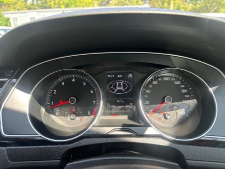 2016 Volkswagen Passat TSI BLUEMOTION COMFORT LINE AUTOMATIC 1.4 PETROL (7051) €16,495 thumbnail