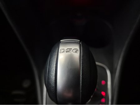 2016 Volkswagen Polo **HIGHLINE**AUTO**LEATHER/ALCANTARA SEATS**HEATED SEATS**ANDROID/APPLE MEDIA RADIO**DISTRONIC CRUISE CONTROL**LED HEADLAMPS**CLIMATE CONTROL**REVERSE CAMERA**AUTO LIGHTS**FOLDING MIRRORS**PADEL SHIFT* €13,899 thumbnail