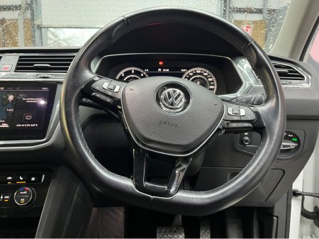 2019 Volkswagen Tiguan €25950 2019 VOLKSWAGEN TIGUAN TDI 4MOTION HIGH LINE 2.0 AUTOMATIC / CRUISE CONTROL / 360° PARKING CAMERA / FRONT & REAR HEATED SEATS / PADDLE SHIFTER €25,950 thumbnail