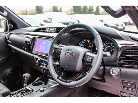 2026 Toyota Hilux - thumbnail 21