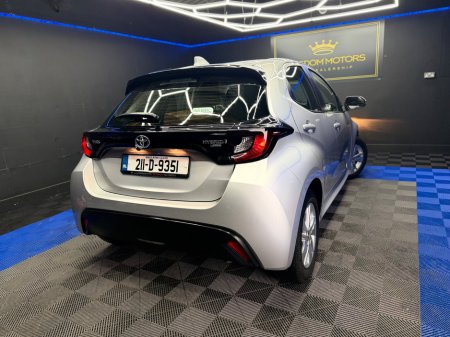 2021 Toyota Yaris - thumbnail 14