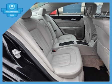 2015 Mercedes-Benz CLS Class 220 D AMG LINE 4DR A €16,999 thumbnail