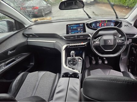 2017 Peugeot 3008 ALLURE 1.2 130 4DR €11,850 thumbnail