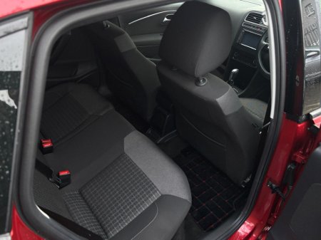 2016 Volkswagen Polo Vw Polo highline 1.2 petrol, auto, fully loaded with spec €12,800 thumbnail